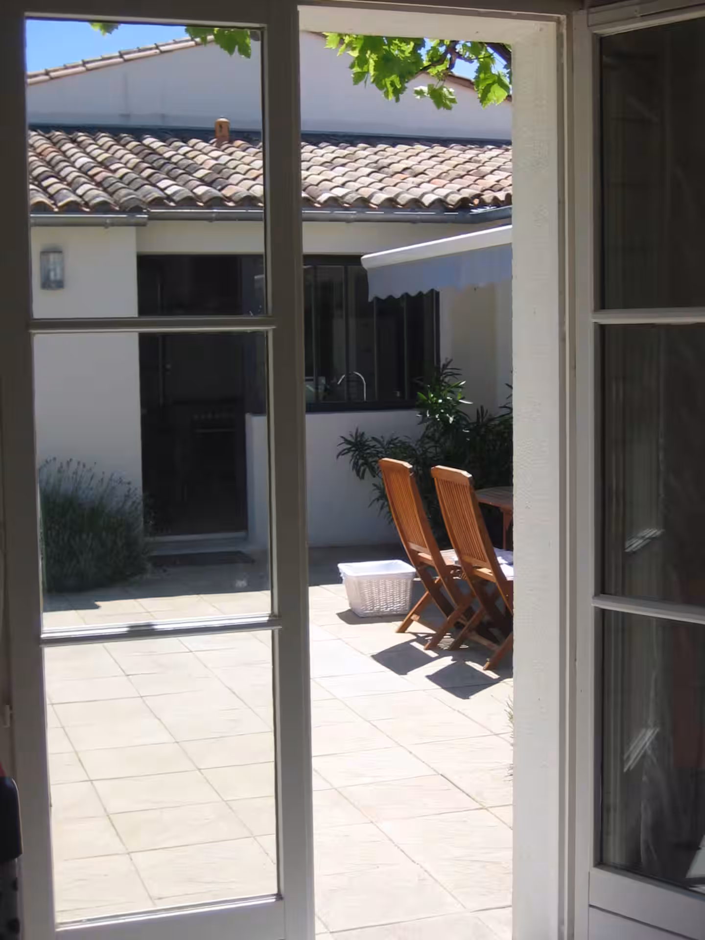 Master bedroom door opening onto the terrace