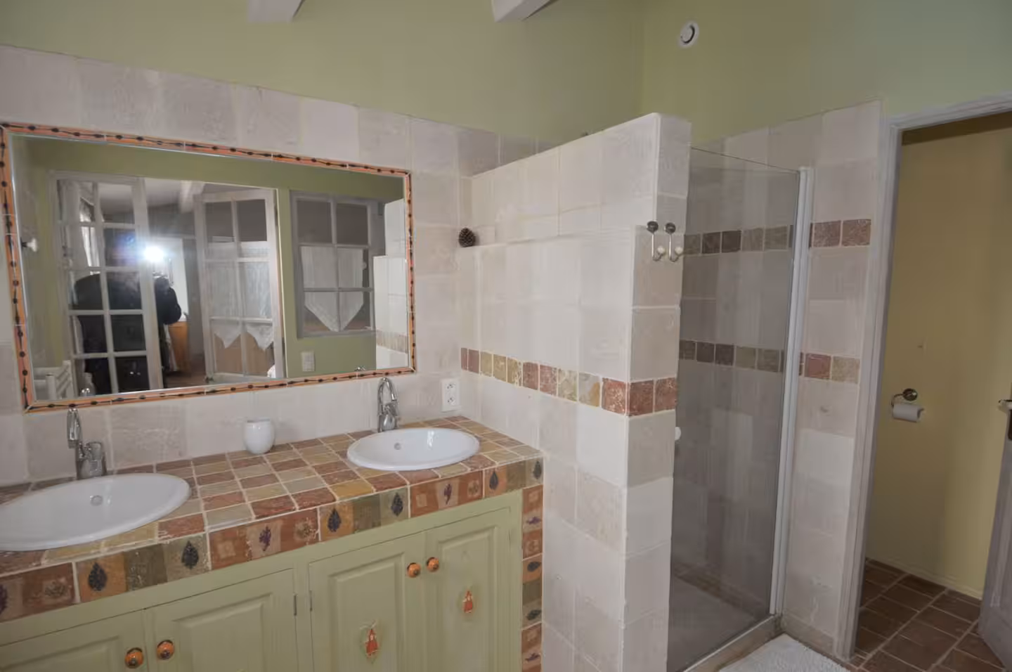 Second bathroom with separate WC